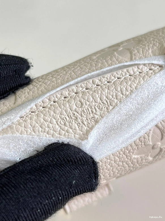 MICRO METIS Louis Vuitton 0402